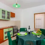 アパート 1 Bedroom Pet Friendly In