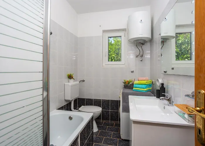 1 Bedroom In Pinezići
