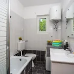 1 Bedroom Pet Friendly In Pinezići